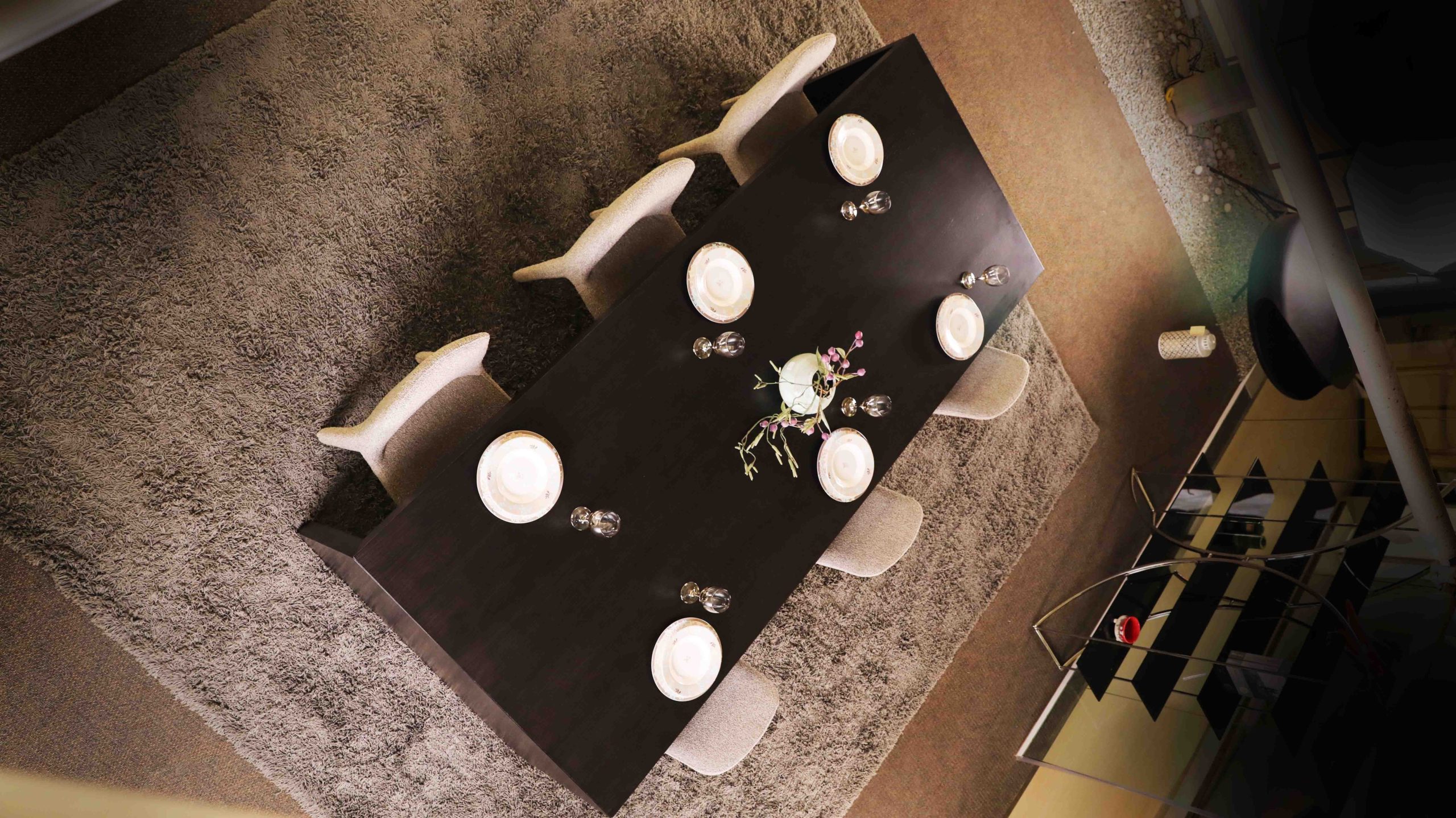 ARARAT DINNING TABLE 012