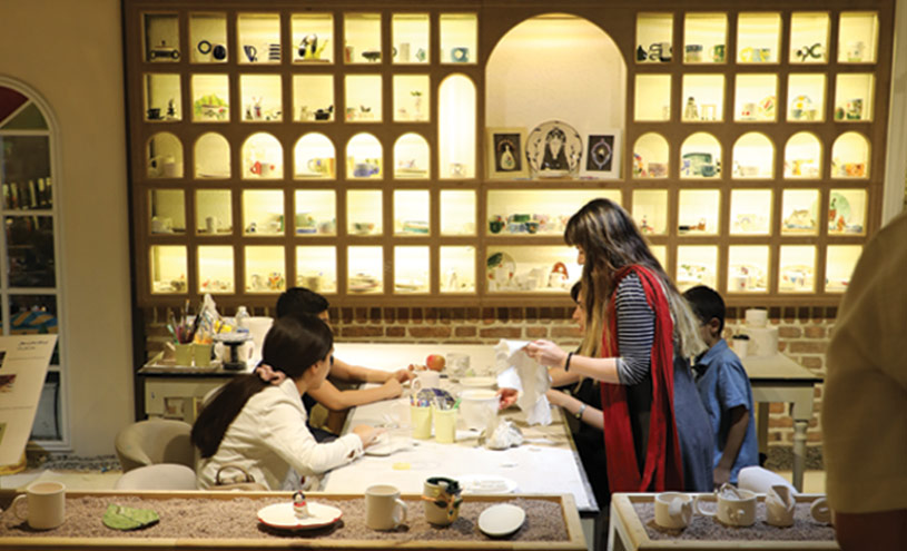 کارگاه های هم آموزی | Workshops - مبلمان هارمونی Workshops-ceramic-a